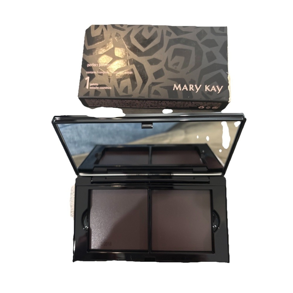 MARY KAY PERFECT PALETTE UNFILLED COMPACT Refillable - Picture 3 of 4